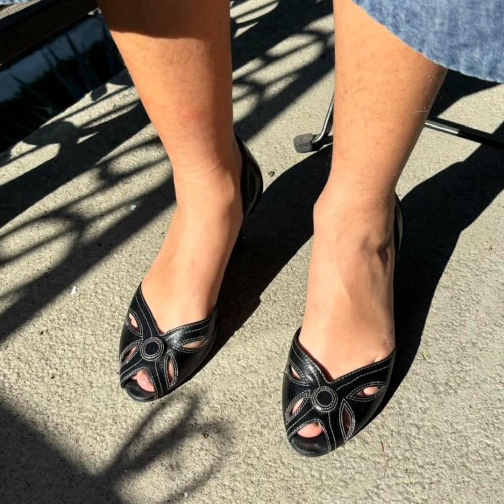 Vintage Liz Claiborne flex Giselle kitten heels.